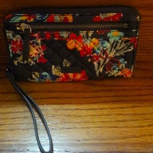 Vera Bradley Front Zip Wristlet in Pretty Posies